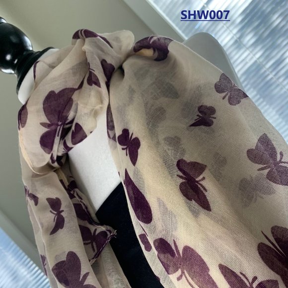 Ladies scarf - beautiful butterfly designs - Picture 6 of 6